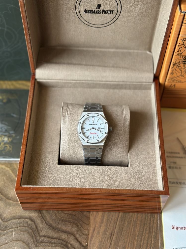 Audemars Piguet Royal Oak Quartz 33mm - ДАМСКИ МОДЕЛ